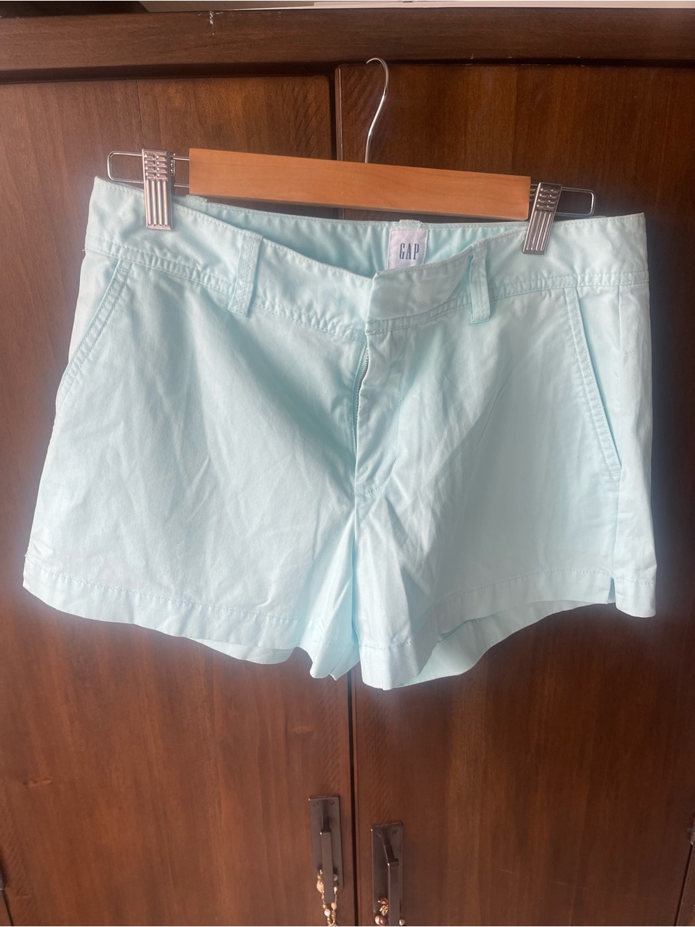 GAP City Shorts women’s size 6
